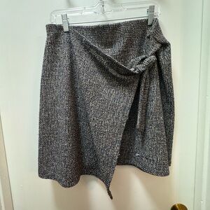 LOFT Gray Asymmetrical Wrap Skirt Knee-Length